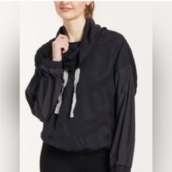 FP Free People Movement Eclipse Blue Funnel Neck Windbreaker Slouchy LG - Picture 2 of 7